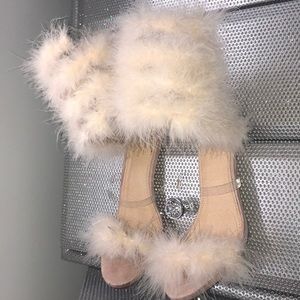 Fluffy feather pumps